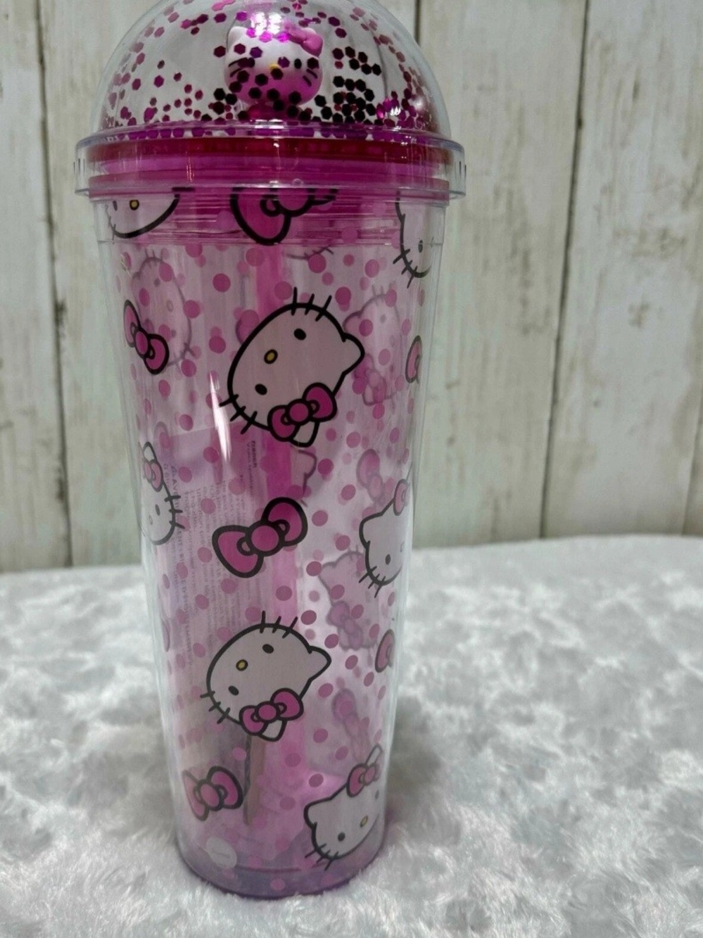 Brand New Sanrio Hello Kitty 24-Ounce Confetti Carnival Cup